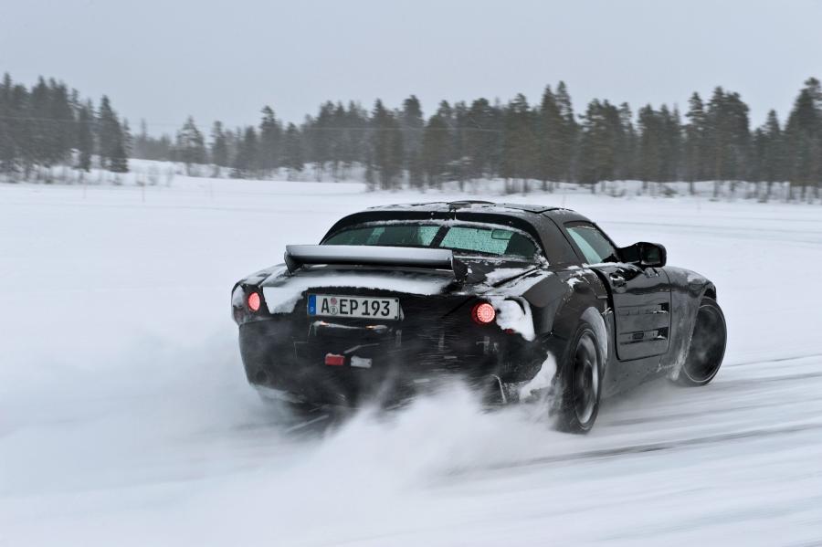  Mercedes-Benz SLS AMG 2010 года  (фото 36 из 526)